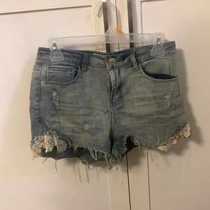 Demon cutoffs with lace detailing